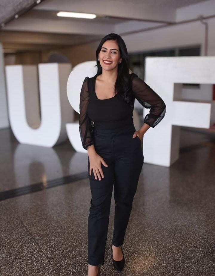 Isabela Gomes de Oliveira